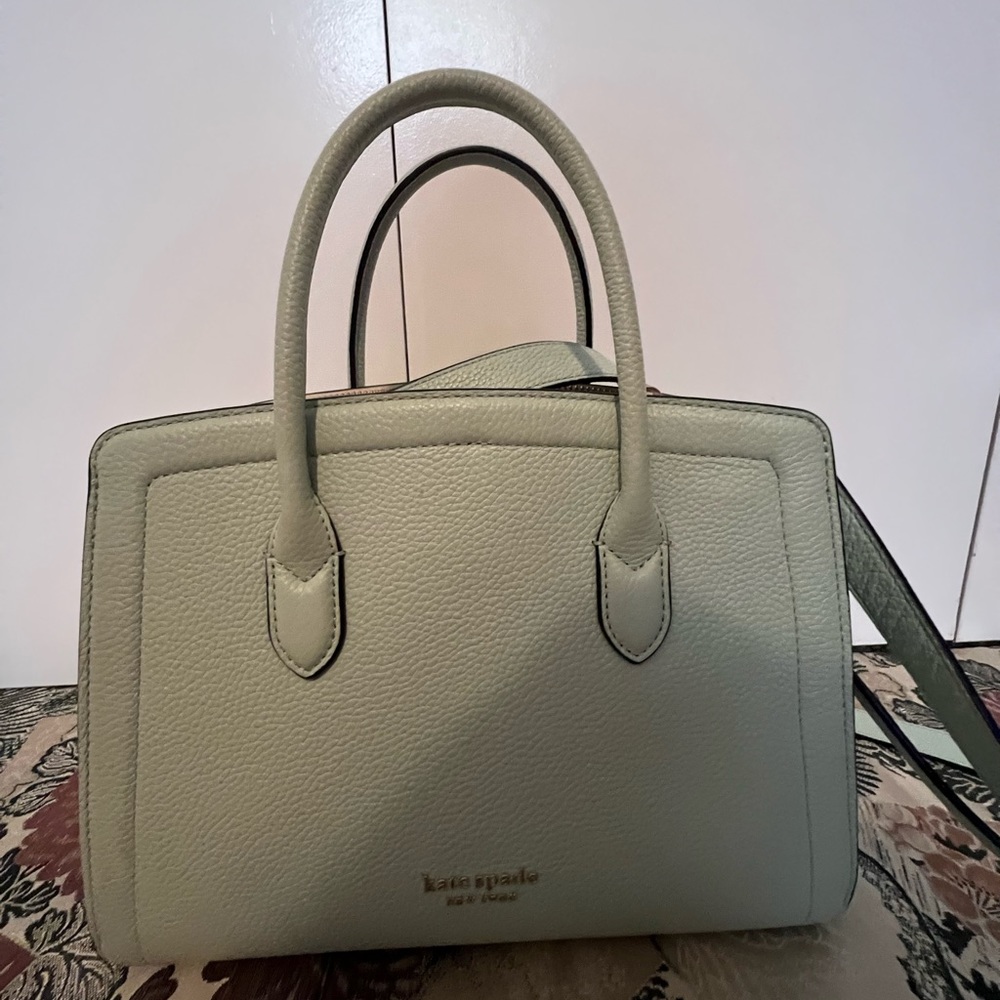 Mint Kate Spade handbag with detachable strap. Great condition.